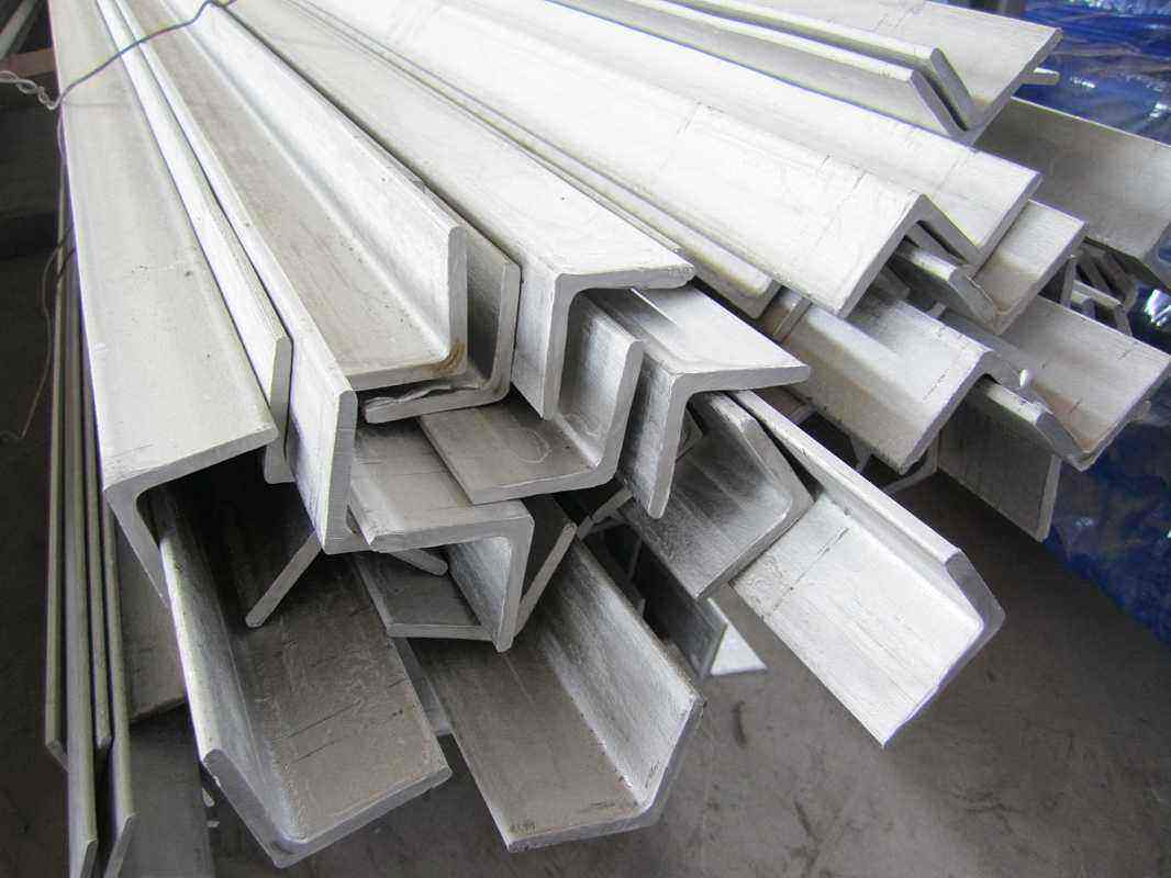 國內(nèi)304不銹鋼角鋼價(jià)格市穩(wěn)中波動(dòng)